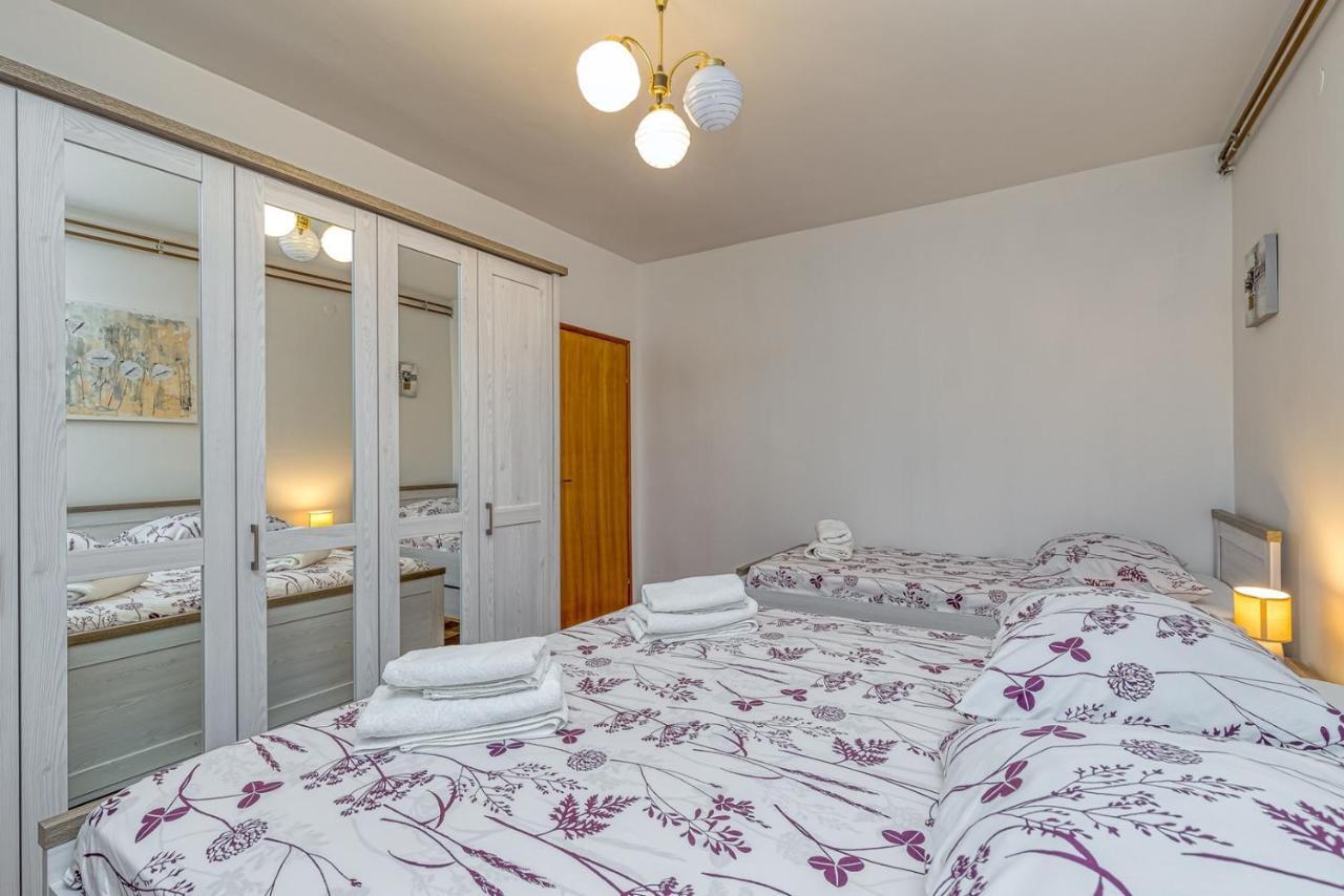 Emanuela With Private Pool Apartment Loborika Ngoại thất bức ảnh